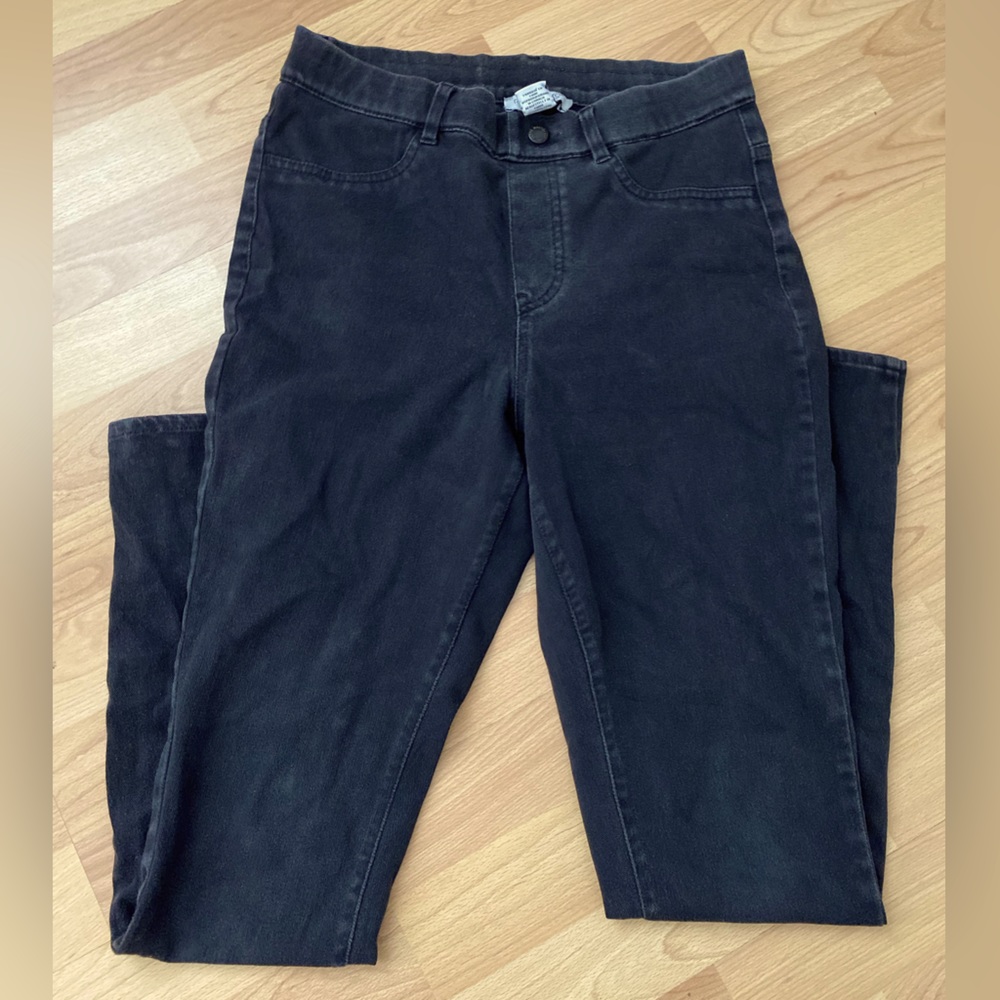 Stretchy Skinny Pants. Size M